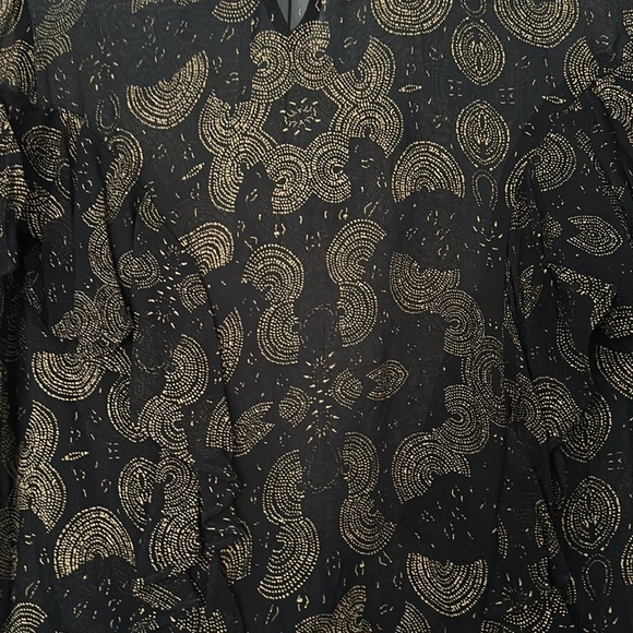 Black and gold blouse - Picture 2 of 5